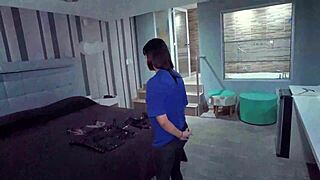 Stepsister Tries BDSM Mode