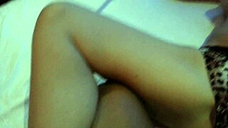 Mature white feet deliver intense footjob