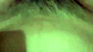 mi vecina fingering her juicy pussy and squirting wet