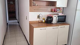 Sexo arriscado me arrisquei transando com melhor amigo do meu corno enquanto ele estava no banho