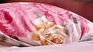 en-chan demonstrates three fingers technique part 3