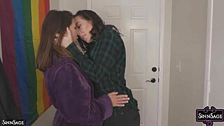 Brunette Sinn Sage Uses Her Dildo to Drill Ariex X's Perfect Pussy