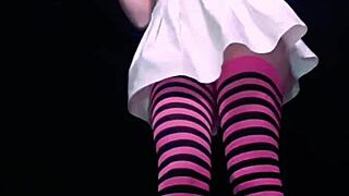 Bonneyuwu asks, 'Want to drink my urine from the bottle?'