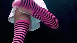 Bonneyuwu asks, 'Want to drink my urine from the bottle?'