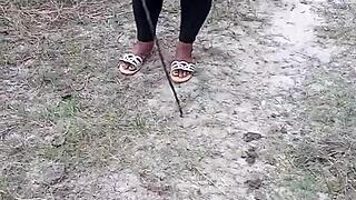 I fucked the pretty girl that lost her way in the bush