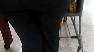 Big booty pawg flaunts ass in cub foods aisle