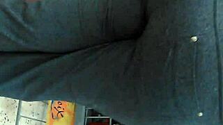 Big booty pawg flaunts ass in cub foods aisle