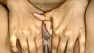 desi hot alisha bhabhi shows closeup pussy in homemade solo session