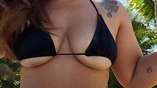 She wore a short bikini and headed to the beach seeking a guy