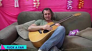 Nikki Sexx and Samantha 38G engage in blowjob and deepthroat session with cumshot