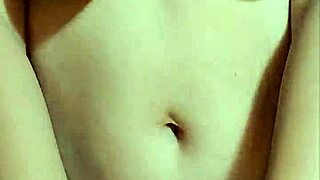 Asian pinay mommy knows how to ride.