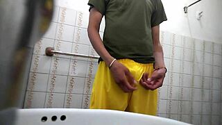 Italian Straight Guy Visits Bathroom For Kinky Neighbor Encounter