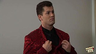 Busty babe craves threesome dp!