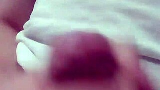 i give a nice wank if you want more text me on wapp for my number email juanchozalez2006 at gmail dot com