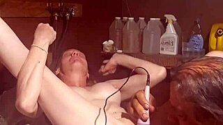 Eating And Fucking On Washing Machine Juicily