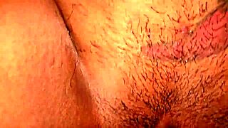 amadora casada vagabunda madura milf dona de casa abriu a bunda e pra tomar leite na buceta