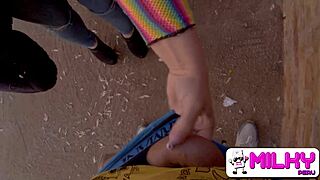 dickflash in park, milf sucks 😏