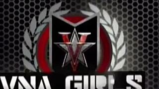 Charlee Chase Cums with Vibrator in Mature Cunt