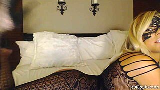 XOGISELE - GETTING NAUGHTY IN MY LINGERIE