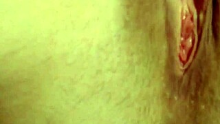 watch this shaved pussy squirt?