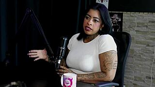 explicou a diferença entre garota de programa e criadora de conteúdo foi compilado se expor na internet enganou o ex e o fetiche marcelly mello sheer red