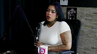 explicou a diferença entre garota de programa e criadora de conteúdo foi compilado se expor na internet enganou o ex e o fetiche marcelly mello sheer red