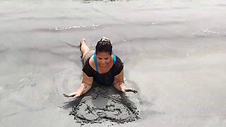 latina gordita with the biggest ass on the beach