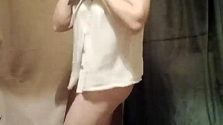 2024 12 17 esclave f autoseance striptase caresses etmagicwand