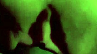 Chamei um desconhecido para um passeio misterioso e fiz uma dupla penetração com dois bbc