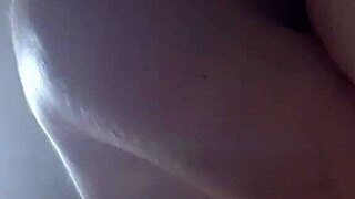 i am 19 years old wife with big ass and big tits