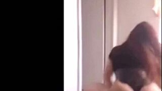 big sexy booty bouncing for booty lovers