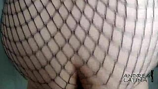 chatting with my lover with big ass in doggy position