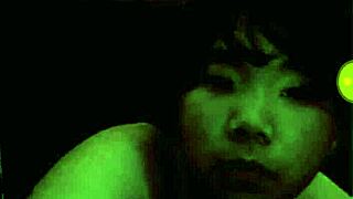 em gai performs show starme with vietnamese charm