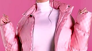 Paloma Mami Official Video Performance