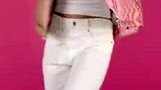 Paloma Mami Official Video Performance