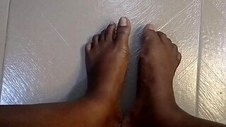 feet fetish homemade fingering with bbw amateur