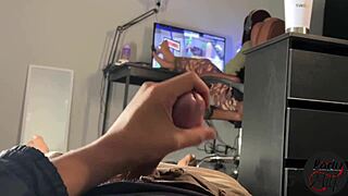 Hot Guy Jerks Off While I'm Not Looking And Shows Me!