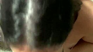 video casero profesora de inglés le gusta coger duro con latinos, me pide sexo y que la grabe, milf que folla estudiantes