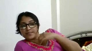 Pakistani girl masturbating on webcam for fun.