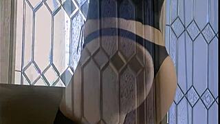 Glamorous sunny lane masturbates in lingerie for fantasy pov session