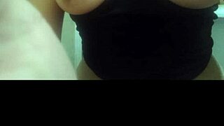 does leslie's little slut enjoy showing off her body for you?