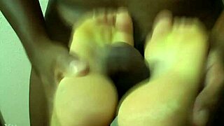 Swann Purple's facesitting and footjob will make you dream of more.