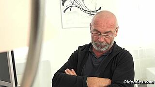 blonde teen 18+ jerks and sucks old grandpa's cock with her mouth 😏