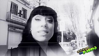 lara y su mini el vendedor de coches