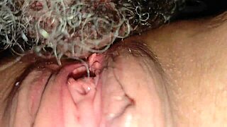 Woman Pumps Her Huge Pussy With Vacuum Pump