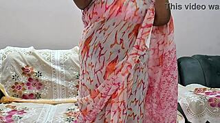 Indian Bhabhi Leaks Webcam Show of Natural Tits