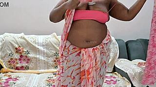 Indian Bhabhi Leaks Webcam Show of Natural Tits