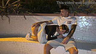 Passeggio Lungo Mare E Uno Sconosciuto Si Accorge Che Non Ho Le Mutande Video Outdoor