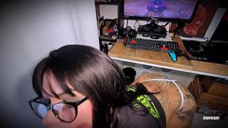 Amateur Brunette Breaks Up with Boyfriend and Enjoys Deepthroat Blowjob from Friend