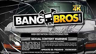 What a view to anal with brunette in public outdoor rough riding